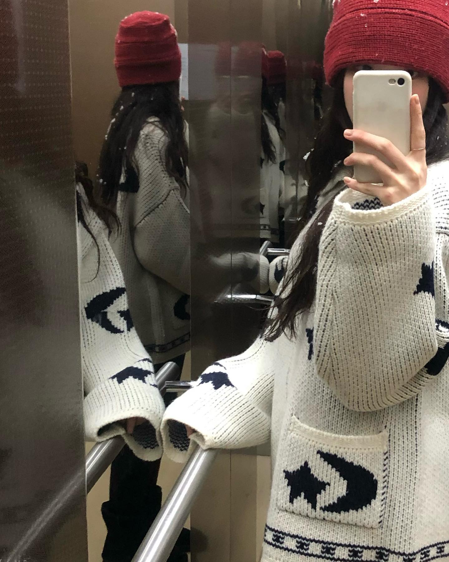 핏한 비니가 안어울린다면?
얼굴이 작아 보이는 통 큰 비니로 Pick✔️ 이미지8