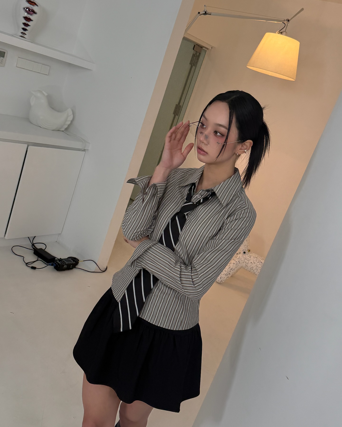 혜리가 말아주는 긱시크👓🖤
금손 레오제이와 얼굴천재 혜리 조합 미쳤어👍😘👍 이미지2