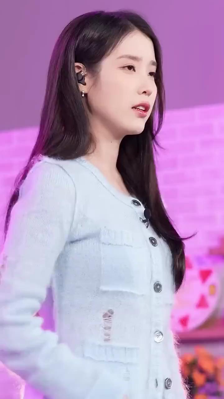 아이유의 아이브 일레븐🎵💜 이미지