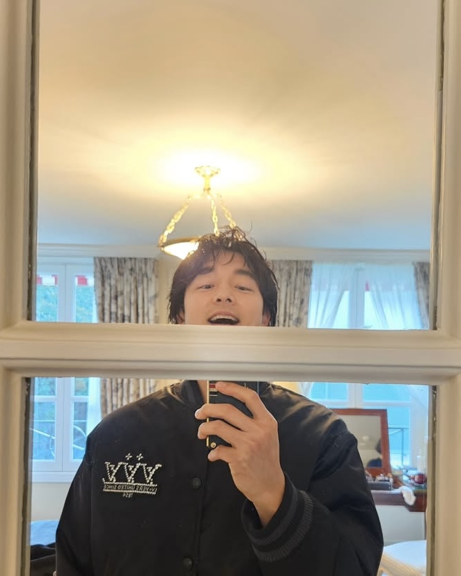 딱지남 생존 중🪁🕹️포착 발견
파리 루이비통 쇼 이모저모🇫🇷❤️공유를 @공유합니다 이미지