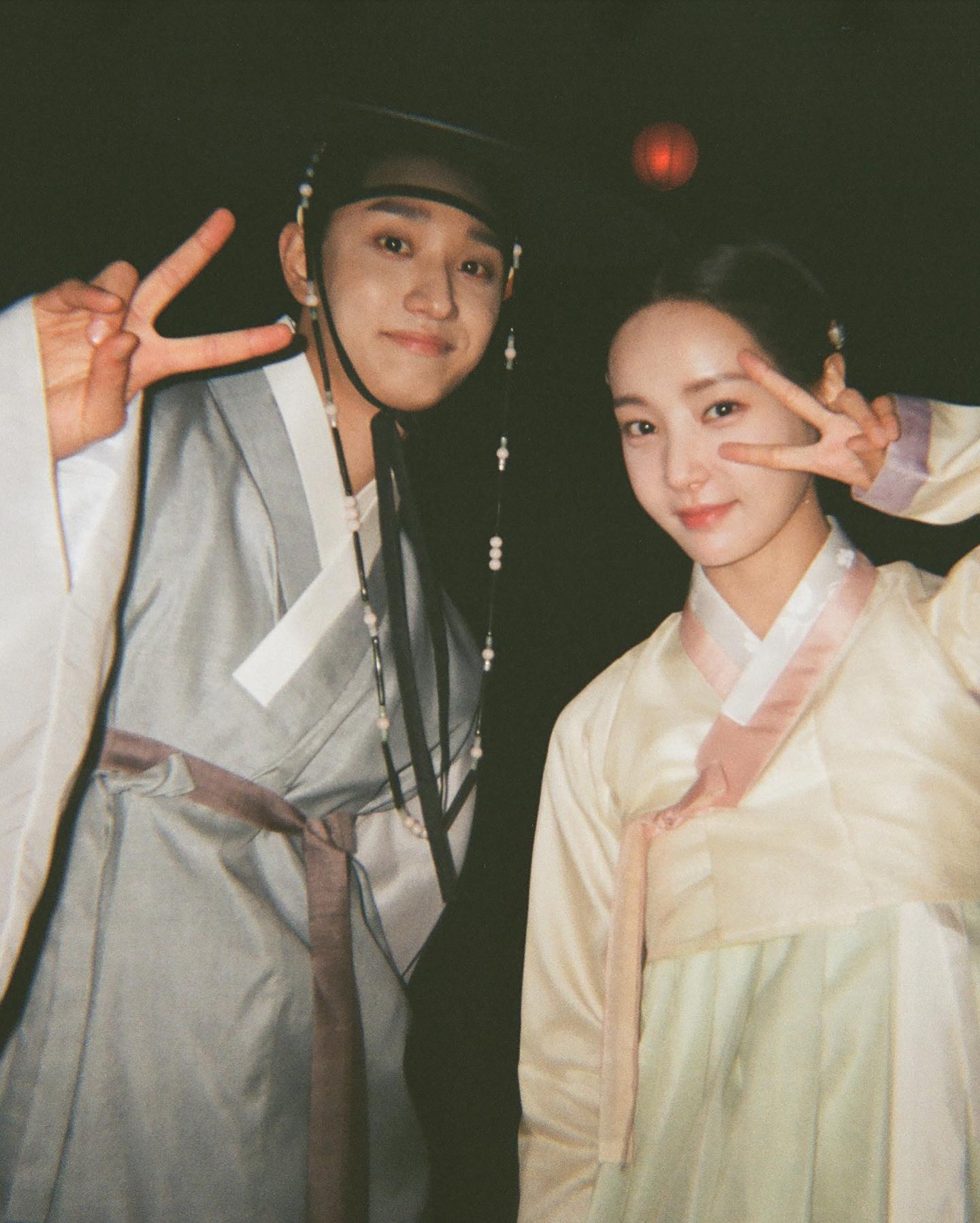 설이니깐❤️셀럽들의 한복 모음
@새해 복 많이 받으세요🙇🏻‍♀️ 이미지10