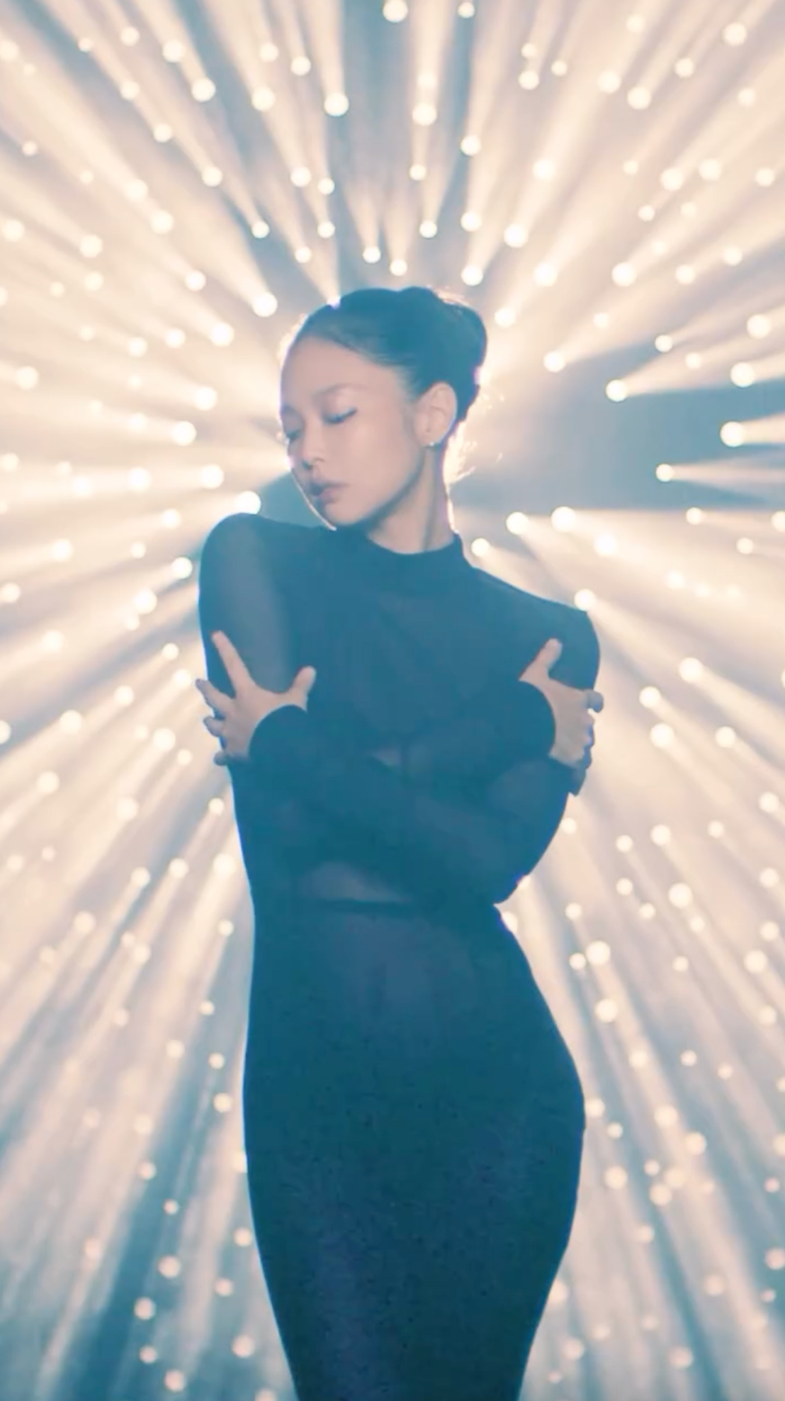 제니🌹 3월 15일 서울 콘서트 예고

첫 솔로 정규 앨범 ‘Ruby’ 발매일이 3월 7일로 예정된 가운데 제니의 ‘The Ruby Experience’ 공연이 개최됩니다. 로스엔젤레스, 뉴욕, 피날레로 한국에서는 3월 15일 인천 인스파이어 아레나에서 개최 예정입니다. 이미지