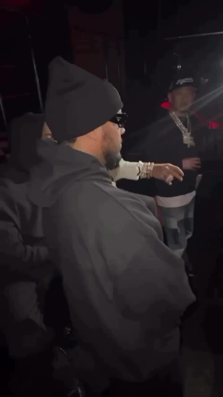 칸예 & 짐 존스🏴🦋Bully 듣는 듯👹 이미지