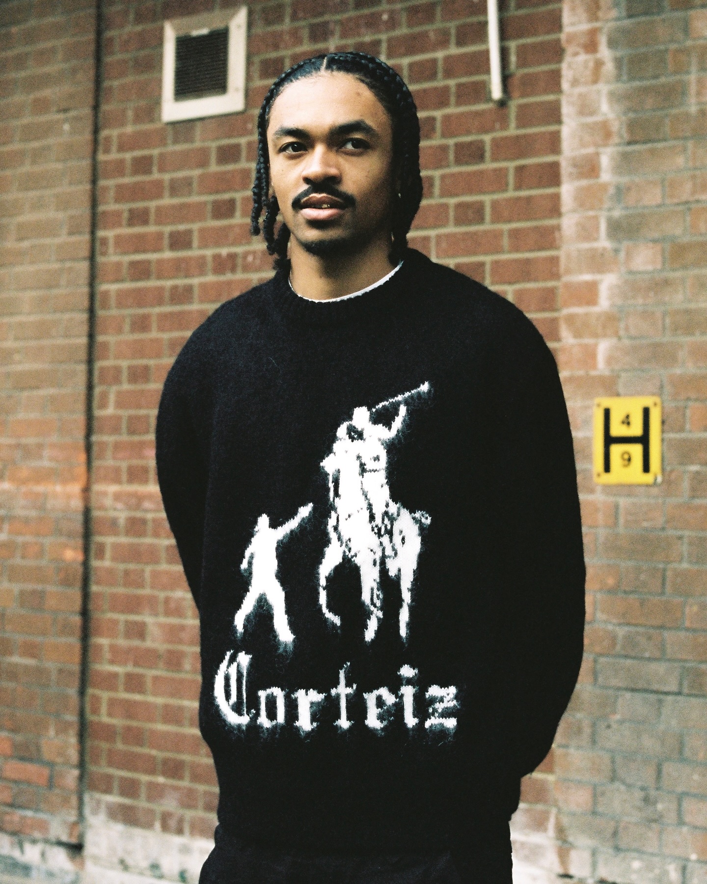 폴로 공격 프린팅, 너무 탐난다🇬🇧🏇🏻

CRTZ 코르테이즈, 20개 이상의 신제품 출시… 금요일 저녁 7시 오픈.

영국 스트릿 브랜드 CRTZ가 오는 금요일 오후 7시(런던 시간) 새로운 컬렉션을 공개합니다. 이번 드롭에는 프레이드 데님, 프리미엄 니트웨어, 그라데이션 라이트워크 트랙수트, 스톰 카고 팬츠, 부클 봄버 등 20개 이상의 아이템이 포함됩니다.

구매는 CRTZ.XYZ에서 등록 가능하며, 전 세계 배송은 5~10 영업일 내 진행됩니다. 이미지