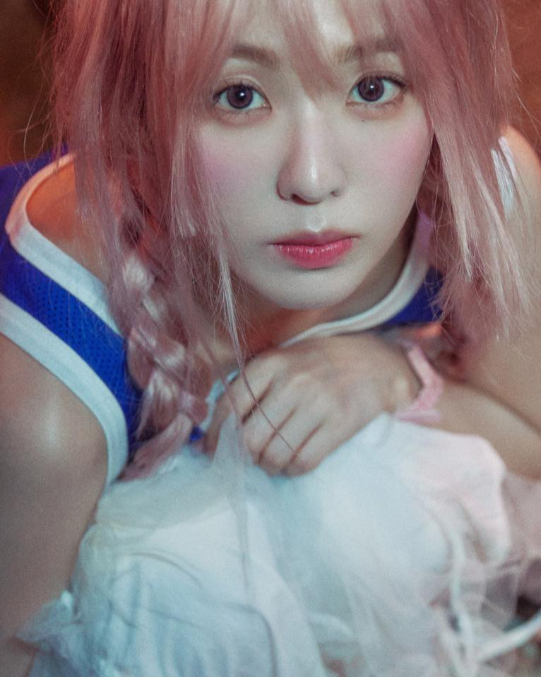 비주얼 센터 소리듣는 이 얼굴상🐰
큰 눈망울과 하얀피부로, 한국인이라면 무조건 좋아하는 @토끼상🩷 이미지