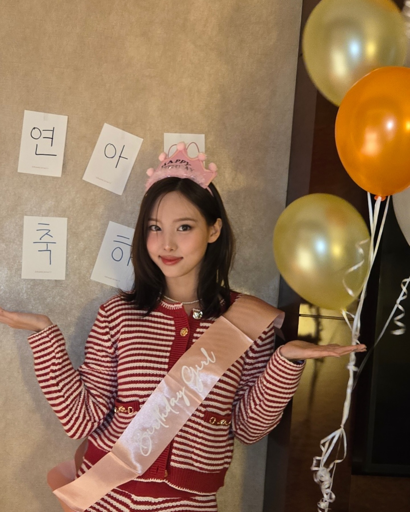 비주얼 센터 소리듣는 이 얼굴상🐰
큰 눈망울과 하얀피부로, 한국인이라면 무조건 좋아하는 @토끼상🩷 이미지7