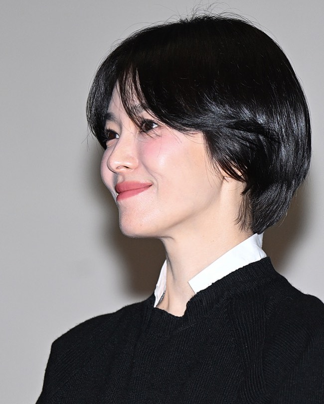 예쁜 두상 숏컷💇🏻‍♀️혜교언니 톰보이룩 이미지2