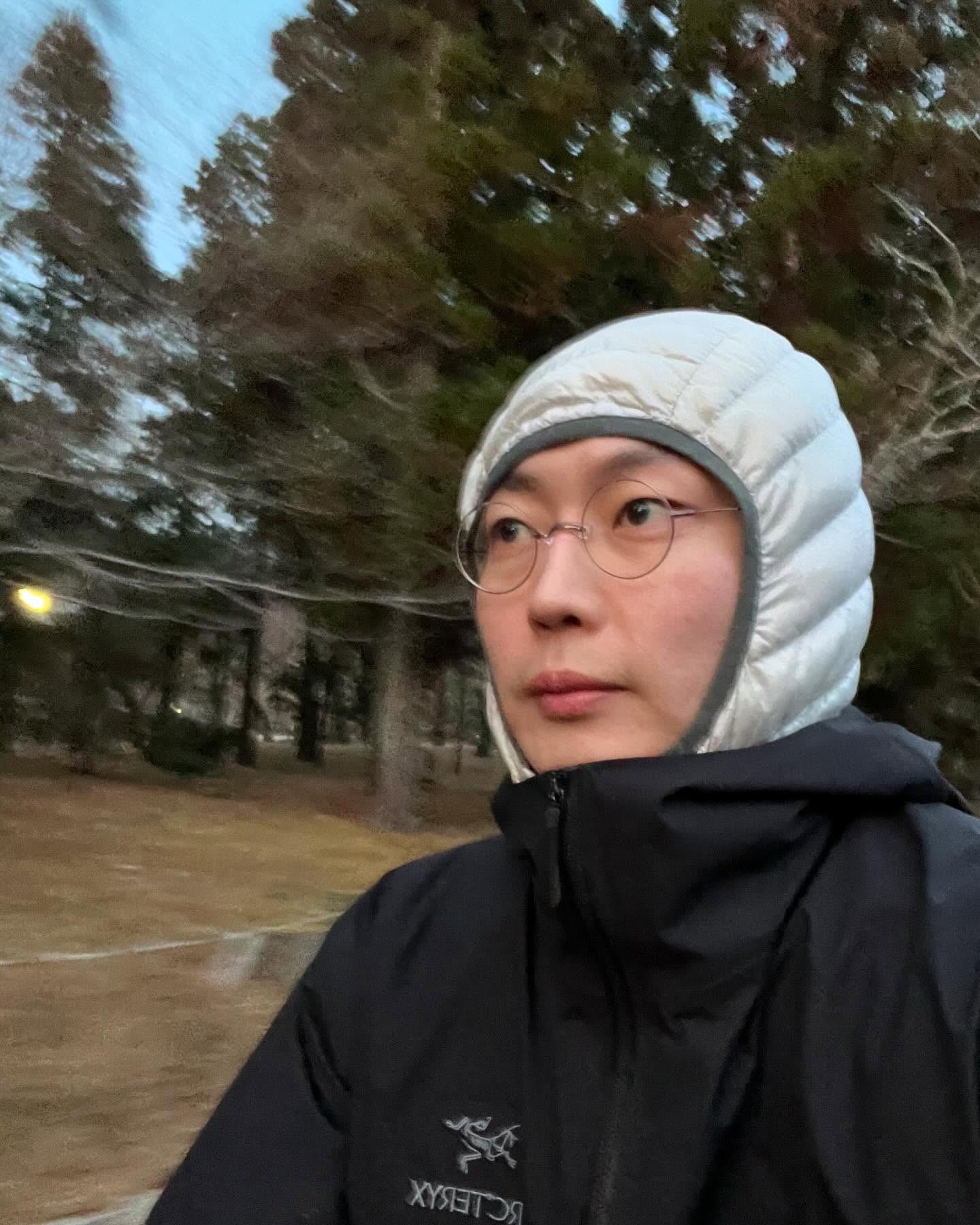 알고보니 속으로 다 좋아하는 스타일

수더분한 외모와 장난기 넘치는 성격 때문에 겉으론 '아, 왜 저래' 하지만, 인기투표에서 항상 상위권에 오르는 그 매력! 한번쯤은 모두가 마음에 품어봤을 법한 남자 셀럽들을 준비해봤습니다❤️@특: 오래된 여자친구 있음.

1. 구교환
2. 오정세
3. 노재원
4. 이학주 이미지7