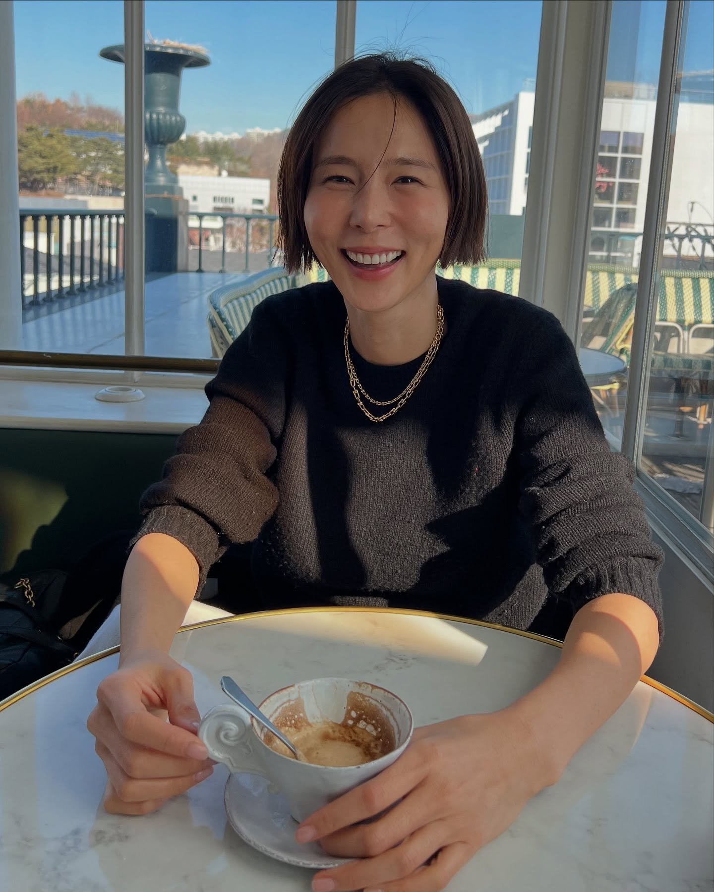 목걸이에도 찾아온 레이어드✨
코디에 센스를 더해줄 목걸이 레이어링✔️ 이미지