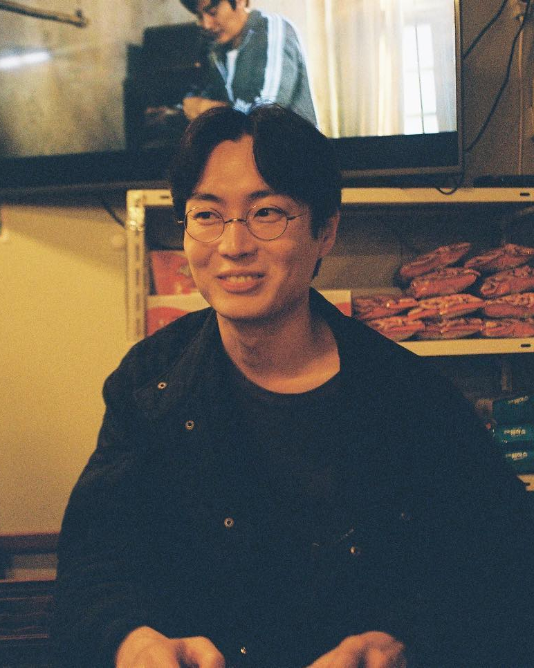 알고보니 속으로 다 좋아하는 스타일

수더분한 외모와 장난기 넘치는 성격 때문에 겉으론 '아, 왜 저래' 하지만, 인기투표에서 항상 상위권에 오르는 그 매력! 한번쯤은 모두가 마음에 품어봤을 법한 남자 셀럽들을 준비해봤습니다❤️@특: 오래된 여자친구 있음.

1. 구교환
2. 오정세
3. 노재원
4. 이학주 이미지3