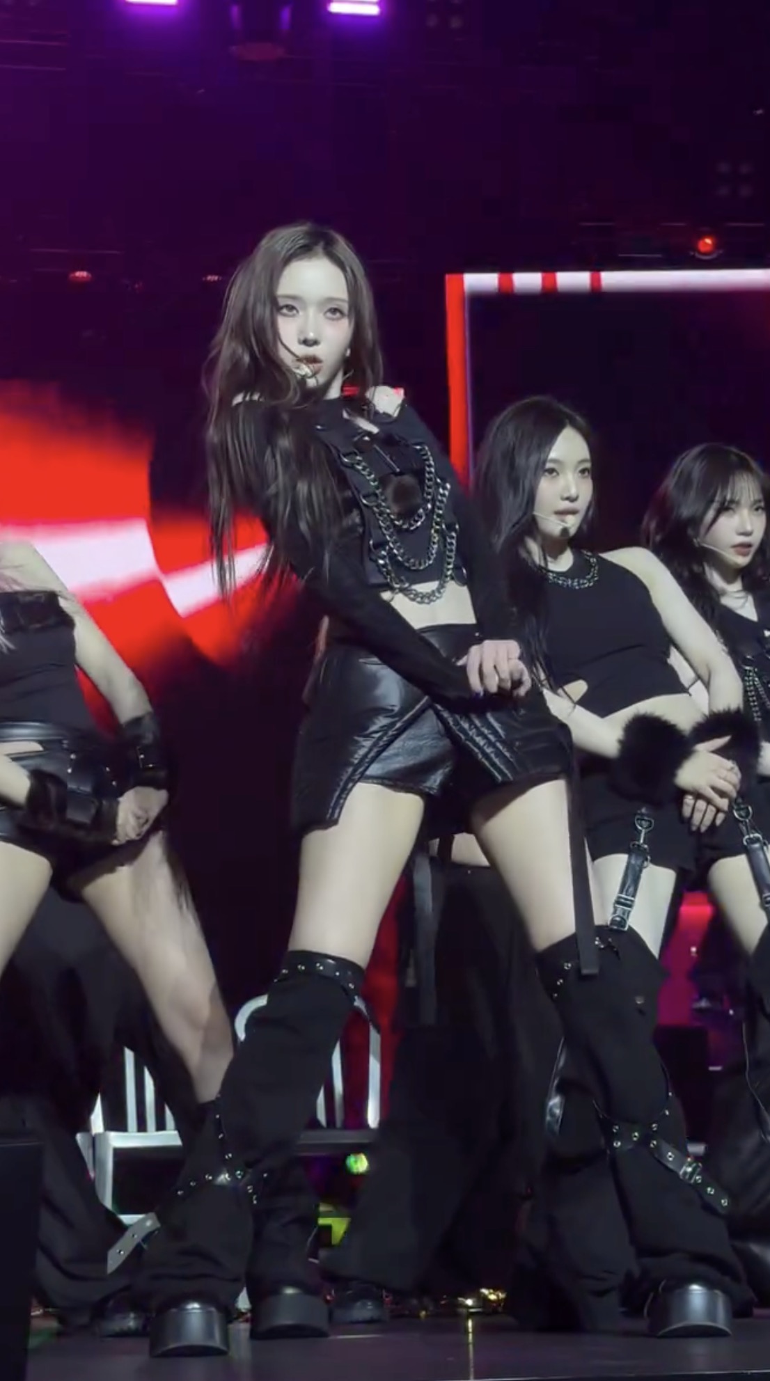 셋더톤 김민정 미쳤따🖤✨ 이미지