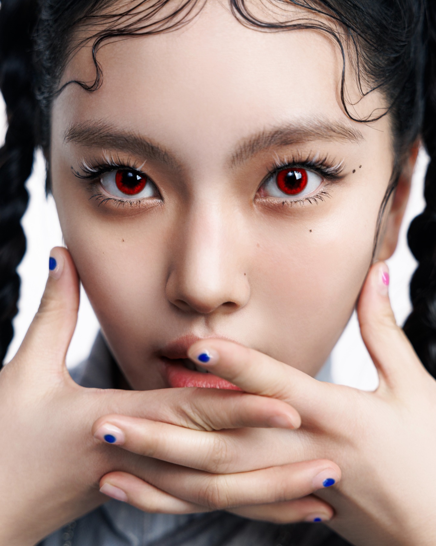 뉴진스의 새 그룹명은 'NJZ'🤘🏻

새 이름을 찾던 그룹 뉴진스가 그룹명을 발표했습니다. 새 이름은 'NJZ(엔제이지)'로, 3월 홍콩에서 열리는 '컴플렉스콘 홍콩(ComplexCon Hong Kong)' 라인업에 이름을 올렸습니다.

컴플렉스콘 측은 SNS에 " 민지,하니,다니엘,해린,혜인의 새로운 그룹명 NJZ 2025년 엔제이지와 함께하게 될 깜짝 놀랄 여정을 기대해 주세요!"라며 위 사실을 알렸습니다. 새 그룹명 NJZ로 어떤 모습을 보여줄까요? 이미지2