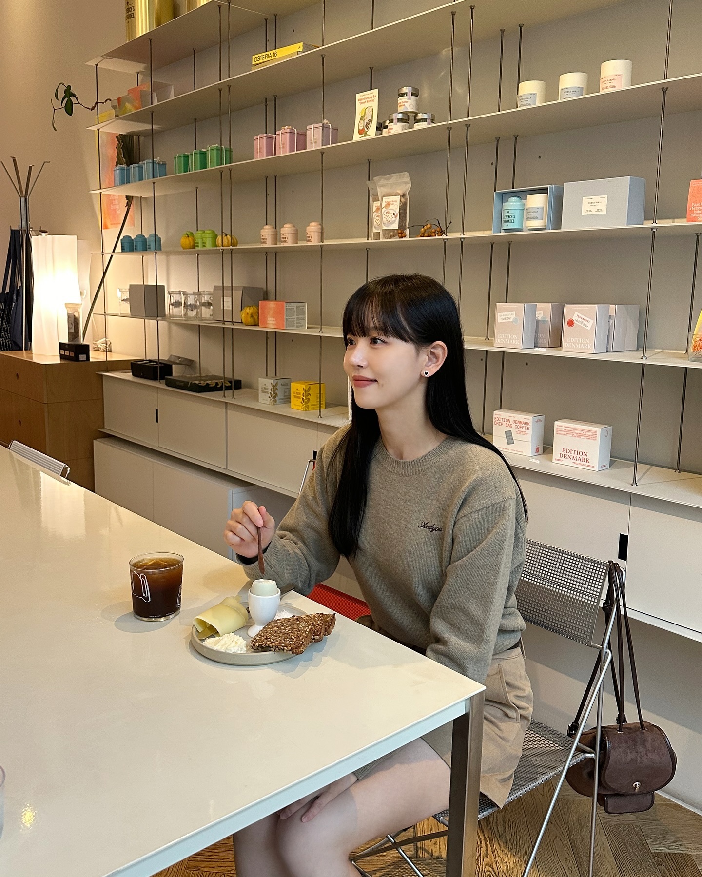 야무진 토끼상🐰강한나의
야무지게 입은 사복룩 모음🩶데이트룩으로 딱이야❤️ 이미지5