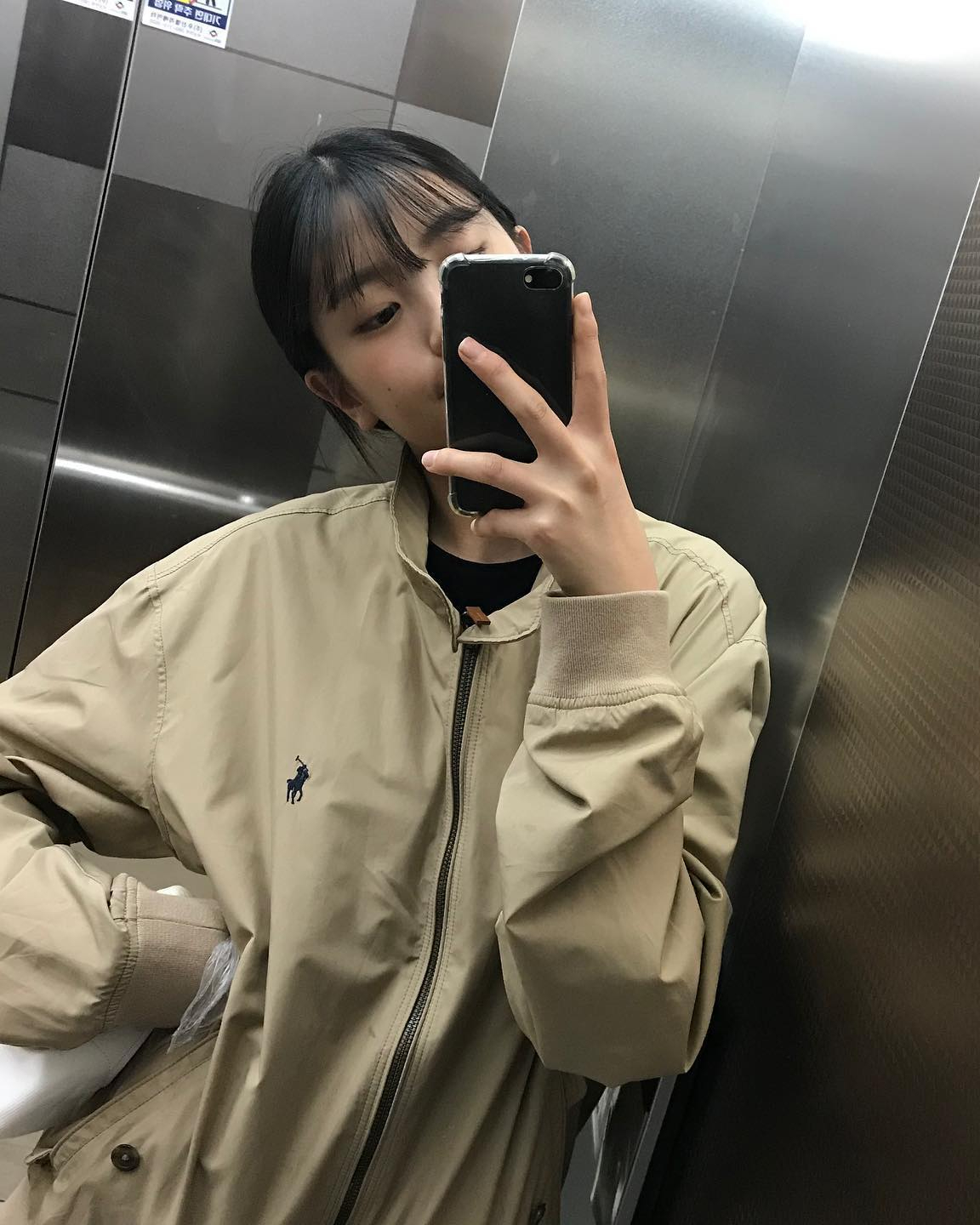 무채색도 화사하게 입는 오예주❤️
무채색부터 체크까지 휘뚜루 따라입기 좋은 룩 이미지6