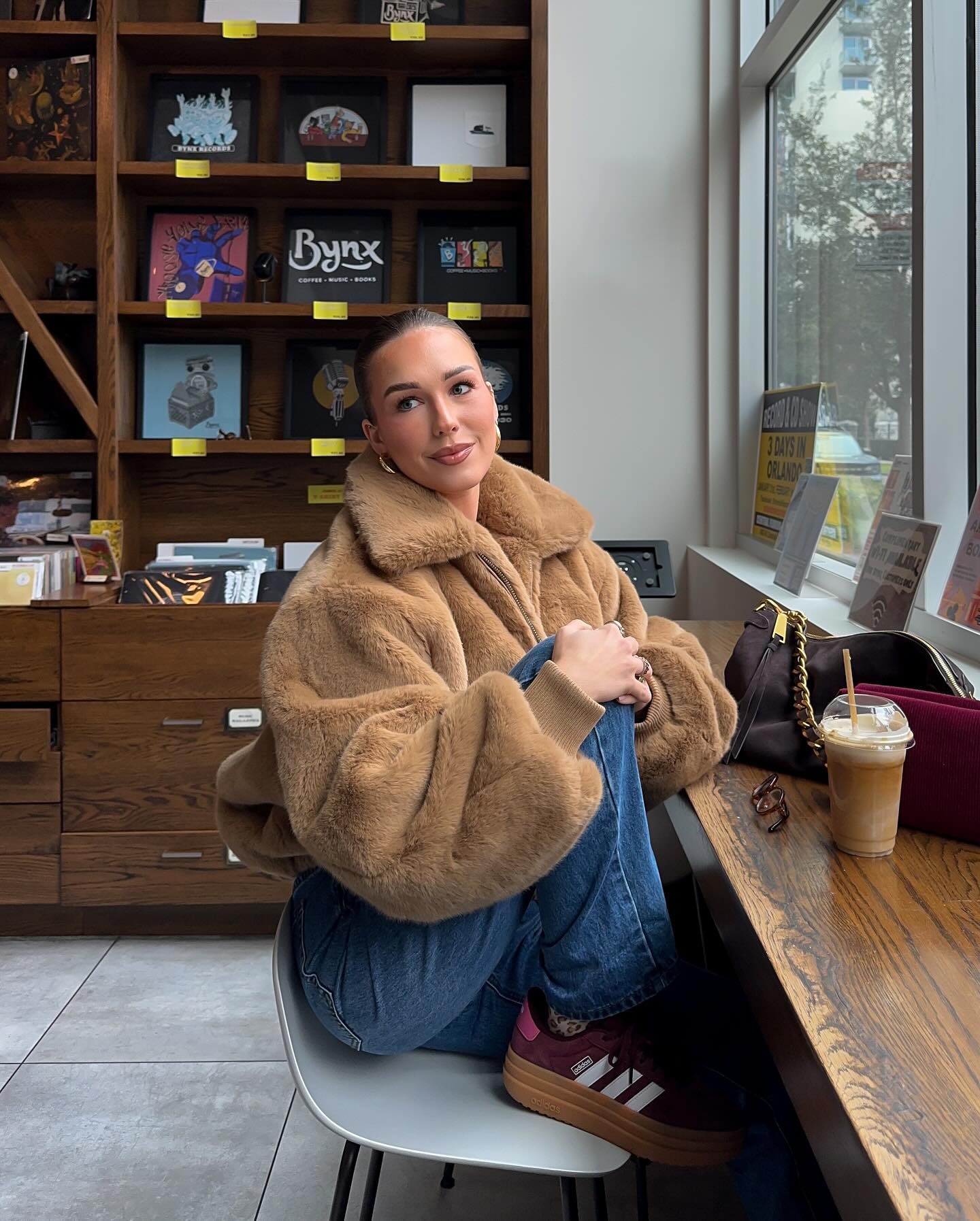 퍼 입을 날 얼마 안남았다 뽕 뽑자🔥 이미지