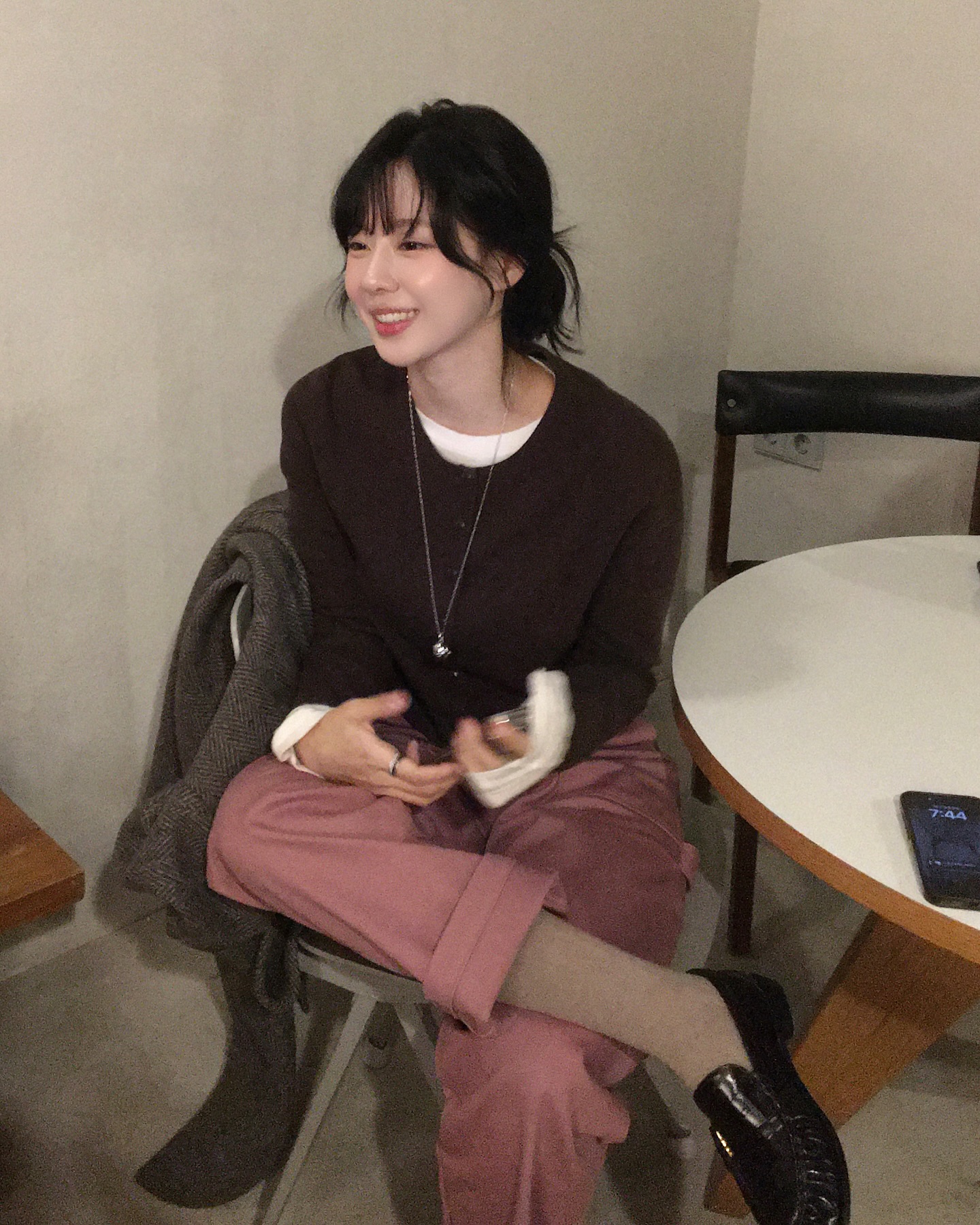 봄 옷 쇼핑 전 참고해야 할 트렌드5
돌아오는 SS시즌엔 5가지만 기억하기✅

1. 핑크 컬러
2. 스트라이프 패턴
3. 플로럴 원피스
4. 체크 패턴
5. 레이어드 룩 이미지