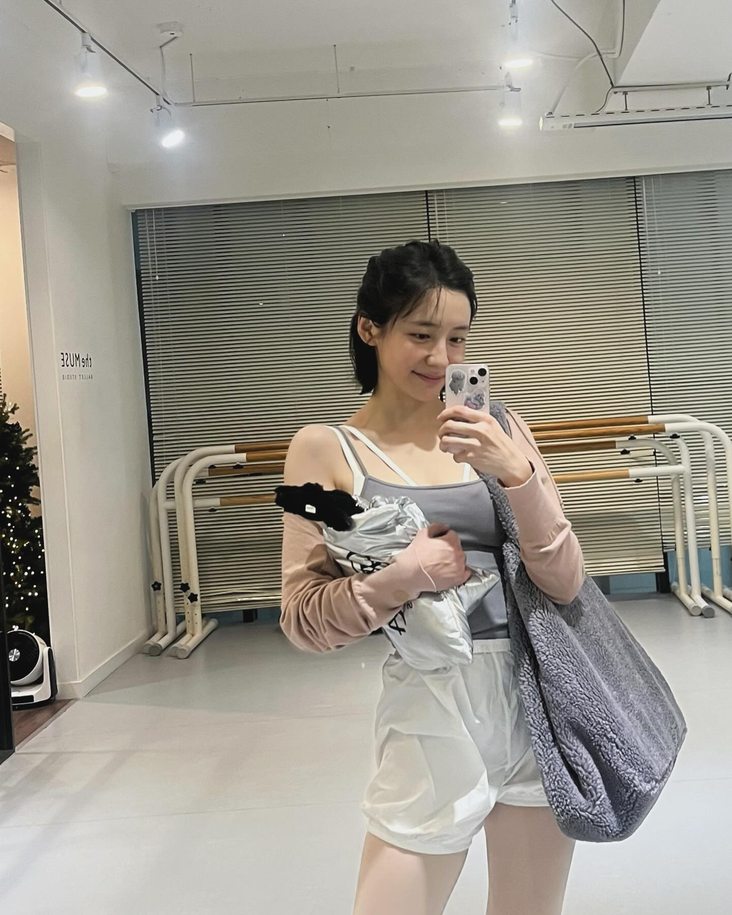 느낌 좋은 박지현의 발레복 모음🩰 이미지8