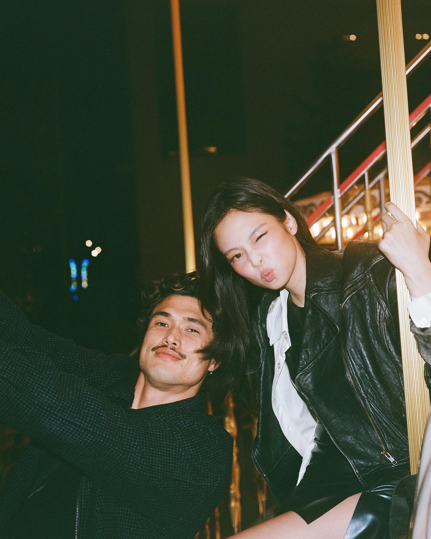 제니 x 찰스 멜튼, 커플 케미 | 패션앤스타일 (Fashion & Style)