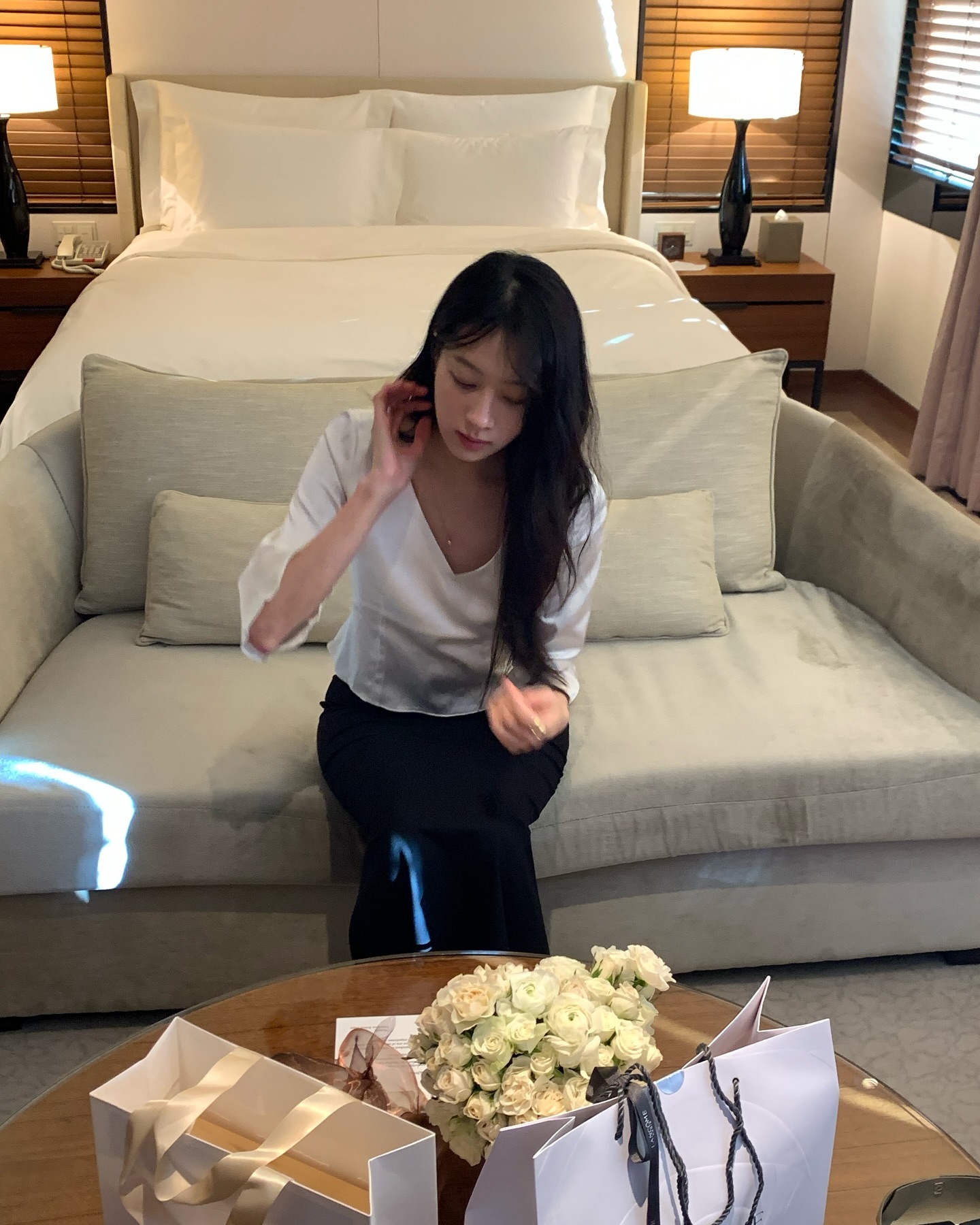 청순함의 끝🤍블라우스 코디 이미지