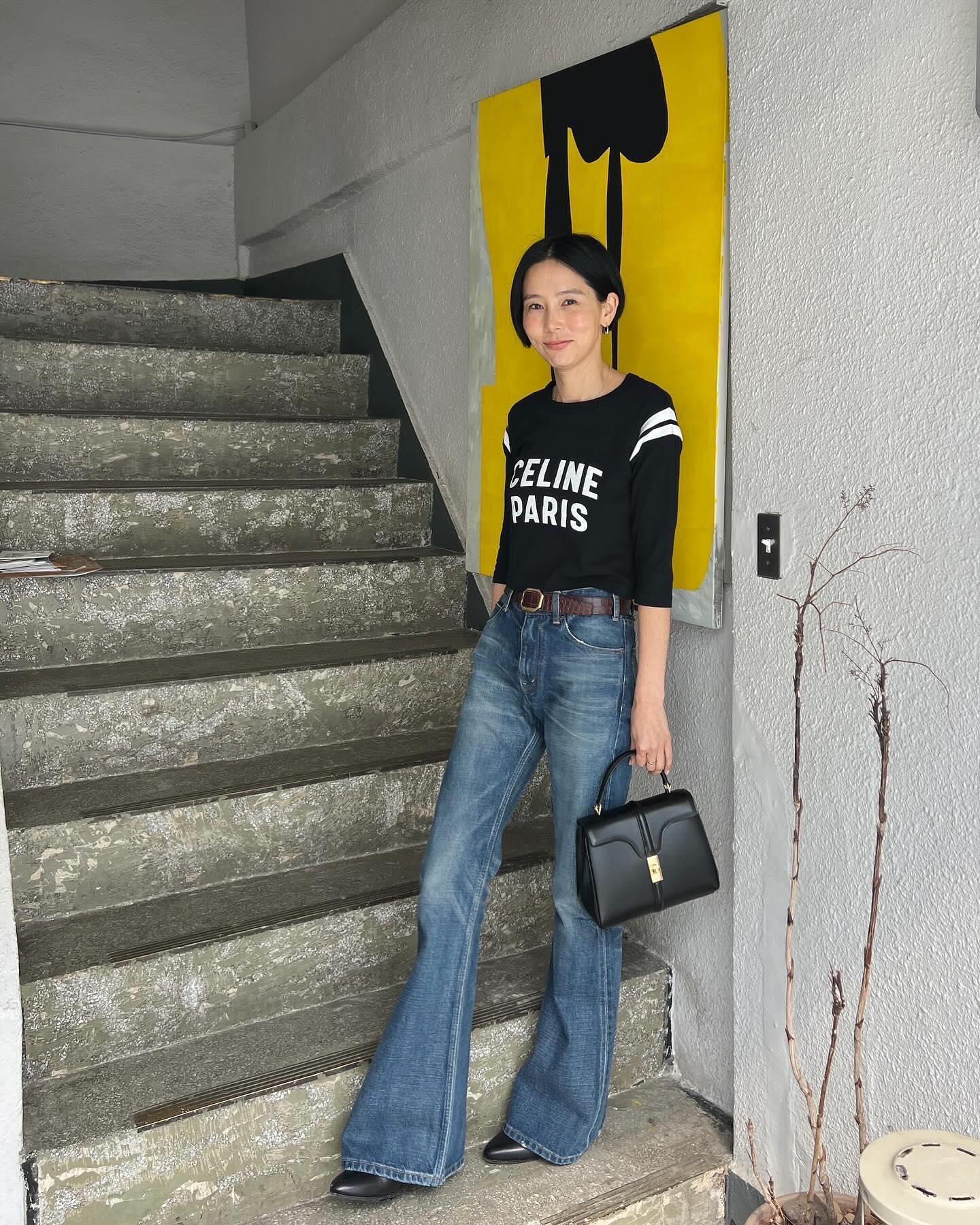 켄드릭 라마가 쏘아올린 트렌드👖✨

지난 10일 켄드릭 라마는 슈퍼볼 하프타임 공연에서 플레어진을 입고 등장했습니다.  슈퍼볼 효과로 그가 입고 등장한 '플레어진'은 지금 가장 핫한 바지가 되었는데요. 서울신문 보도에 따르면 슈퍼볼 종료 48시간 만에 ‘플레어진’ 관련한 구글 검색 횟수는 무려 5000% 급증했다고 알려졌죠.🔥

심상치않은 플레어진 트렌드. 따라잡으려면 어떻게 입어야 하는지 알아야겠죠? 국내 셀럽들의 플레어진 코디를 모아왔으니 당장 내일 코디에 참고해보시는 것은 어떠세요? 이미지6