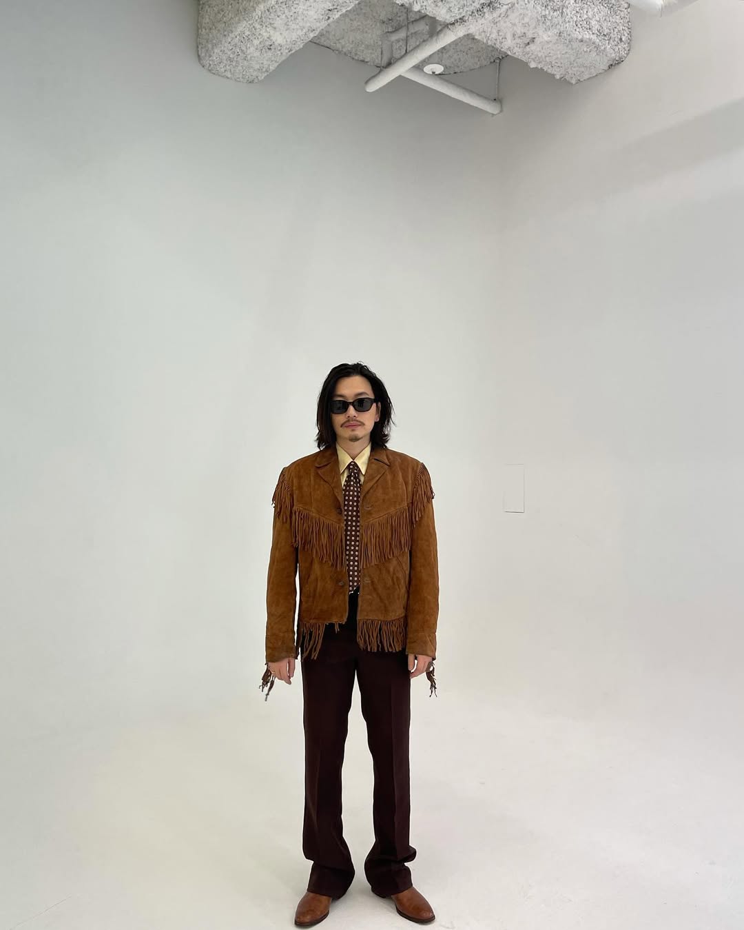 따뜻한 멋이 좋은 브라운팬츠👖
포근한 브라운 팬츠 하나로 따뜻함과 멋을 동시에 챙겨보세요🍂 이미지8