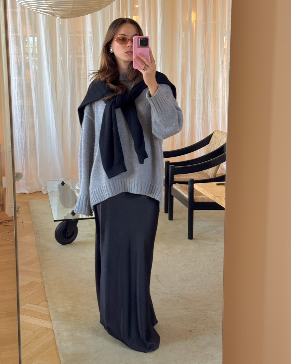 우아하고 세련된✨롱스커트 코디 이미지