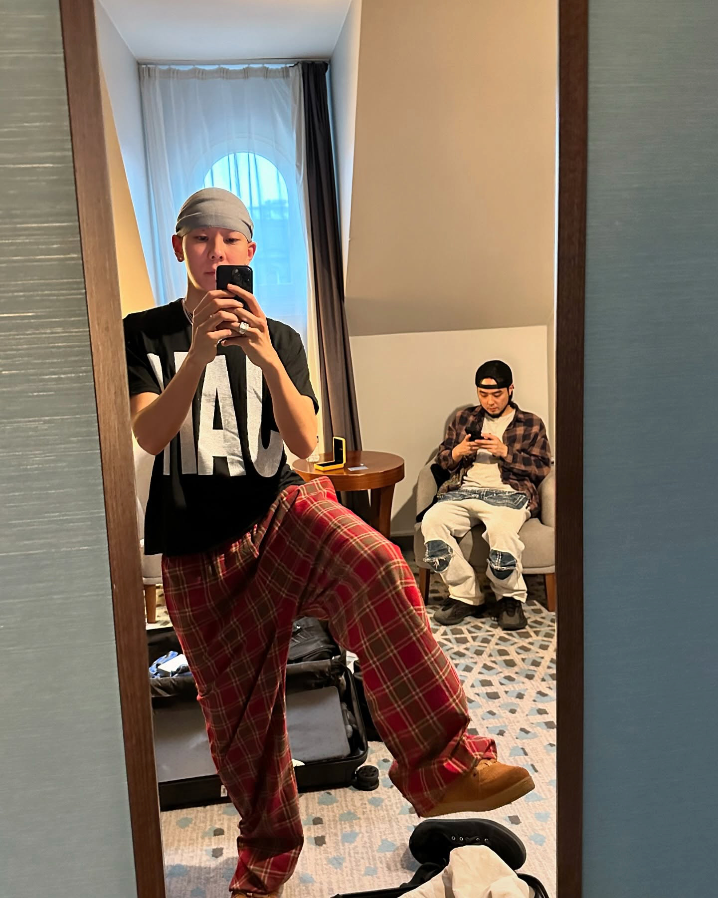 루즈핏이어서 더 간지 나는 로꼬😎 이미지6