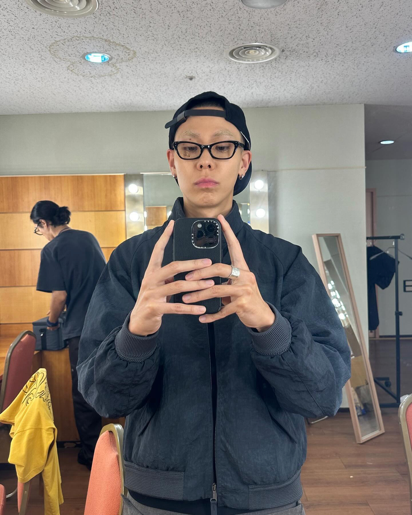 루즈핏이어서 더 간지 나는 로꼬😎 이미지7
