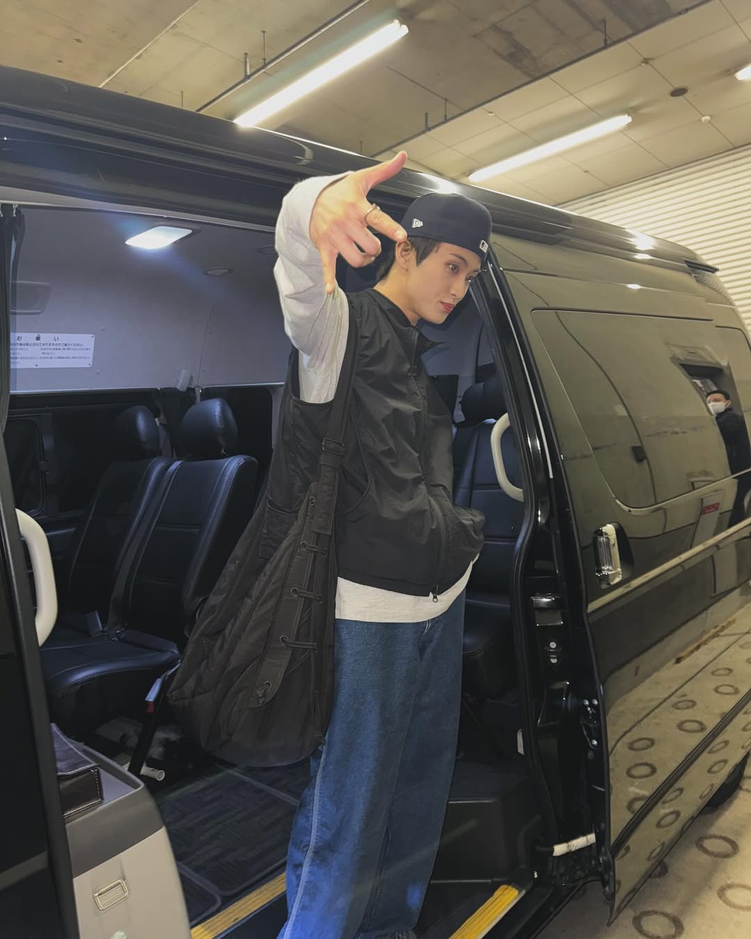 뉴에라는 뒤로 쓰는 맛🧢 이미지6