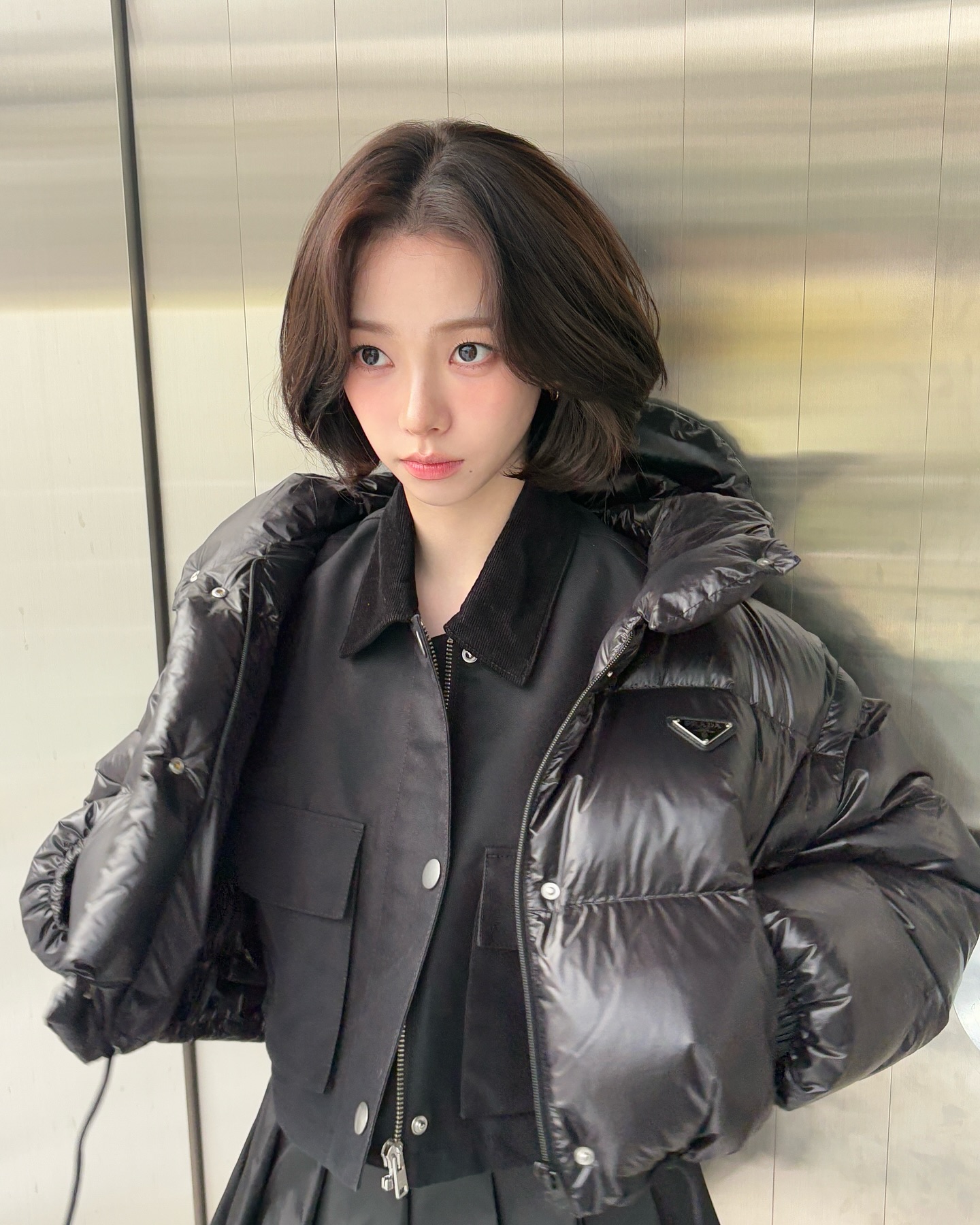 분위기 바로 장착✨앞없 단발
앞머리 없는 단발 스타일로 고급스러움 더하기🤍 이미지6