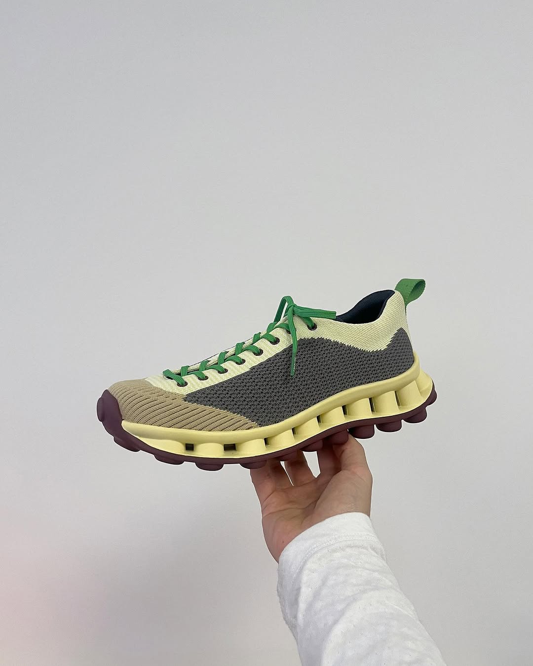 색다른걸 원하면 써네이X캠퍼👟 이미지