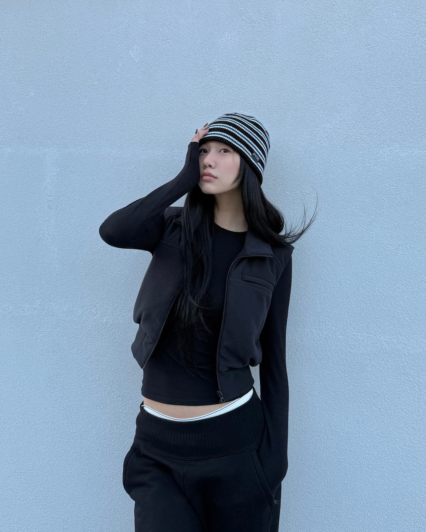 운동은 템빨💪운동복 브랜드 추천
운동할 때 입기 좋은 디자인 & 편안함 둘 다 잡은 추천 운동복 브랜드🖤
1. 알로
2. 아다놀라
3. 나이키 이미지4