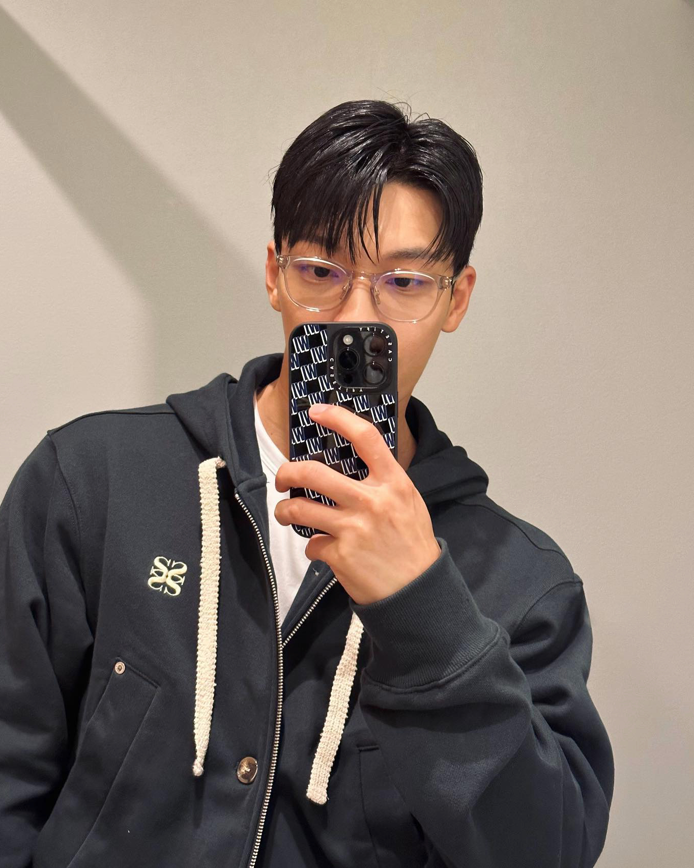 남자들의 필수템, 케이스티파이📱 이미지