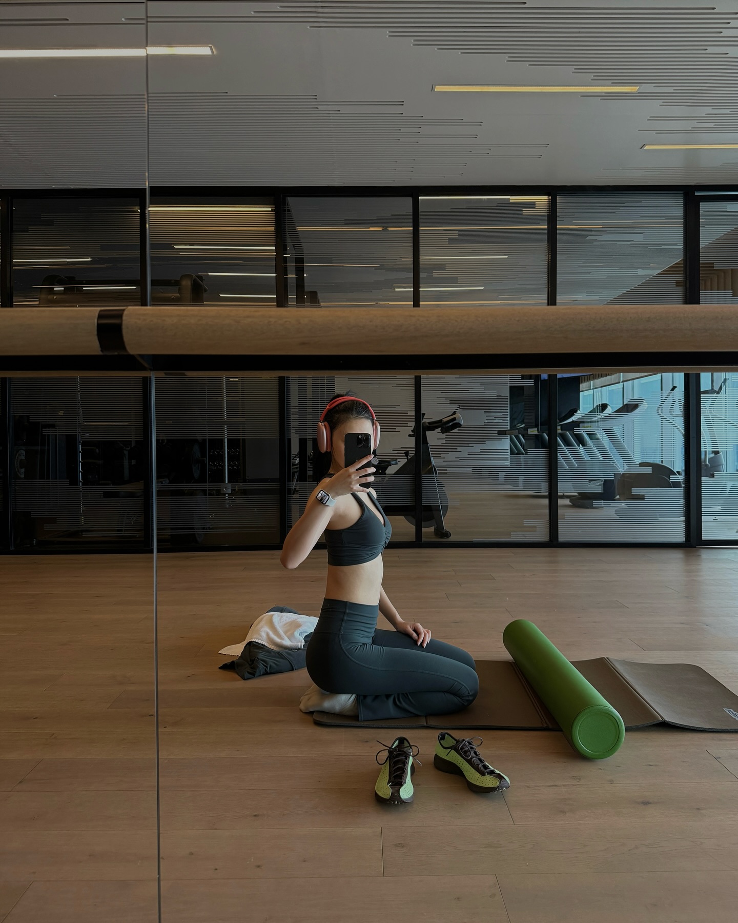 운동은 템빨💪운동복 브랜드 추천
운동할 때 입기 좋은 디자인 & 편안함 둘 다 잡은 추천 운동복 브랜드🖤
1. 알로
2. 아다놀라
3. 나이키 이미지3