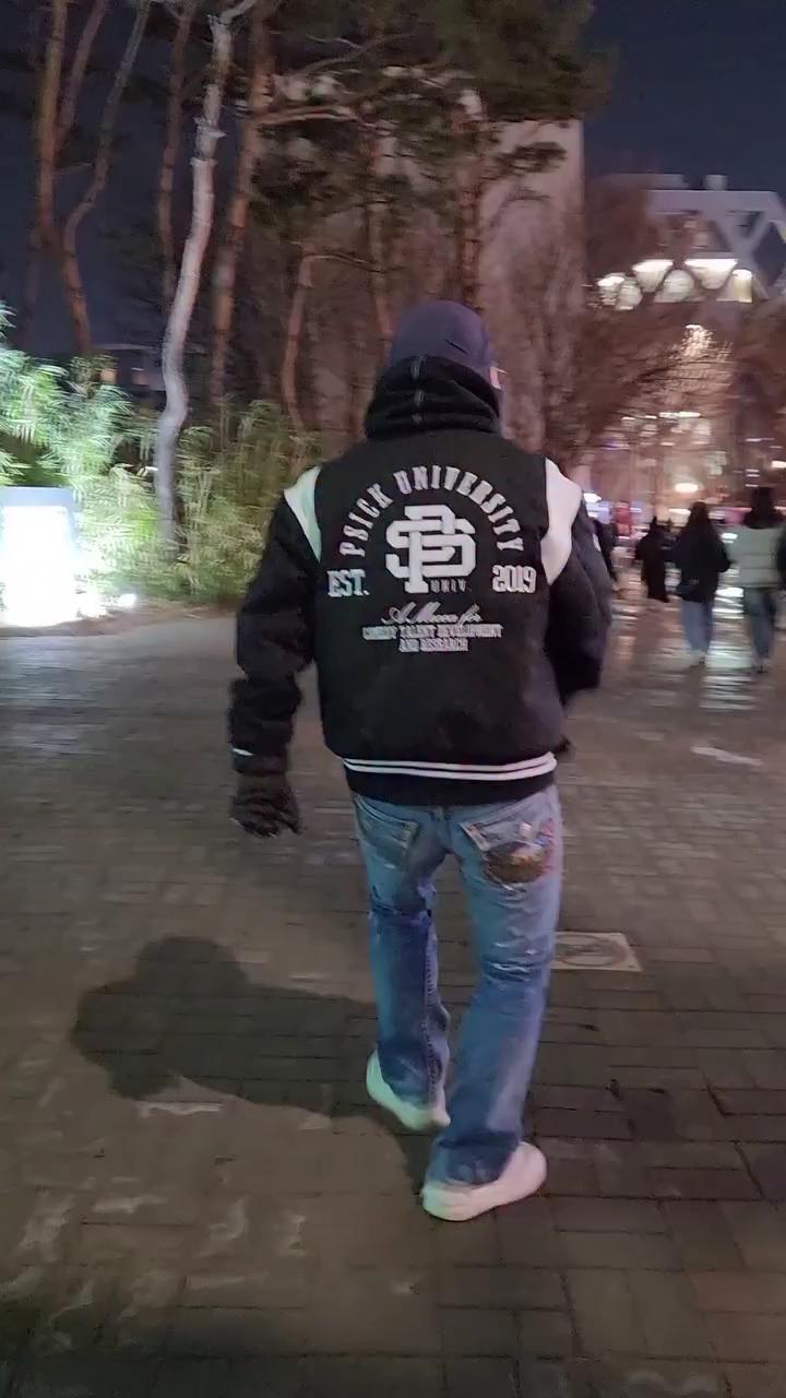 잘입재형 켄드릭 라마 빙의🕺 이미지
