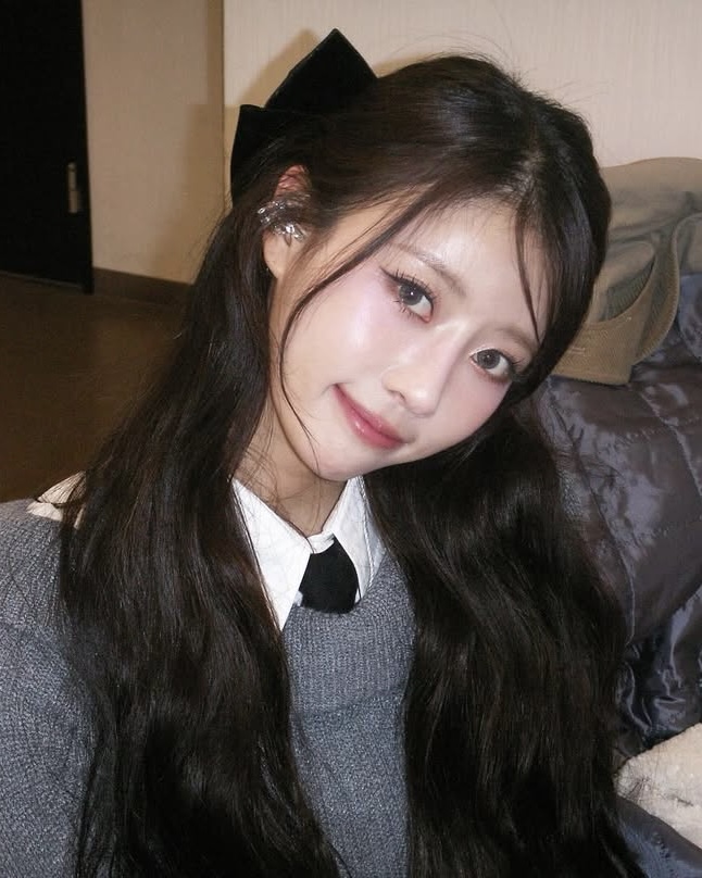 공주되는 반묶음 헤어🎀
리본 헤어핀 더해서 공주 포인트 살리기🤍 이미지