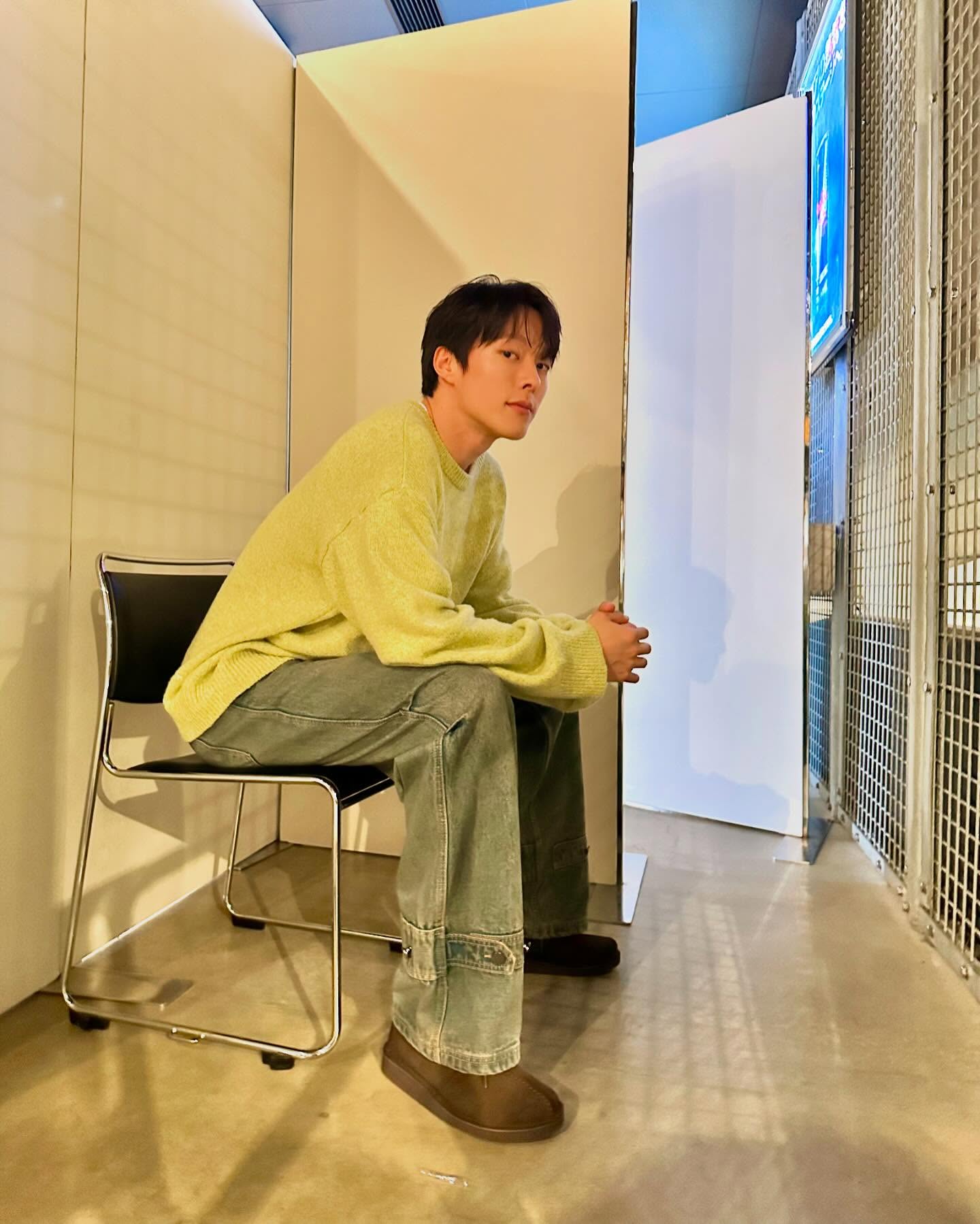 장기용, UAA와 계약 논의중

배우 장기용이 송혜교와 안은진 등이 소속된 UAA와 전속 계약을 논의 중입니다.

원래 YG 엔터테인먼트 소속이었던 장기용은, 배우 매니지먼트 사업을 종료하게 된 YG에서 나오게 되면서 새로운 소속사를 물색 중이었는데요.

UAA 관계자는 "장기용과 미팅은 진행했다. 아직 정해진 것은 없고 긍정적으로 논의 중"이라고 입장을 전했습니다. 이미지