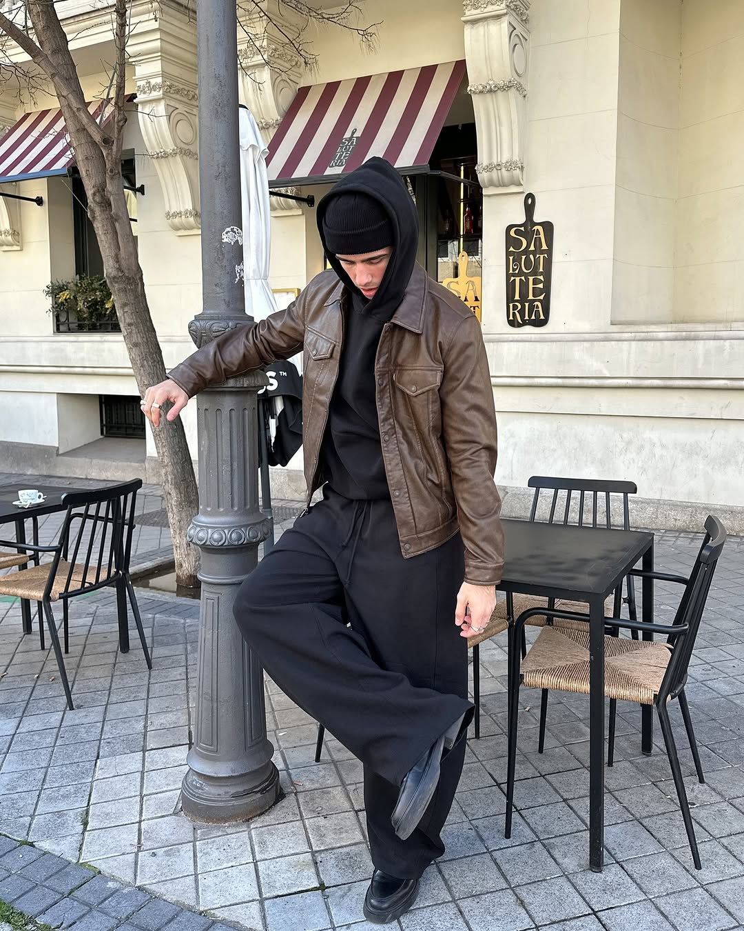 날 풀려도 검정비니는 꾸준히👁️ 이미지