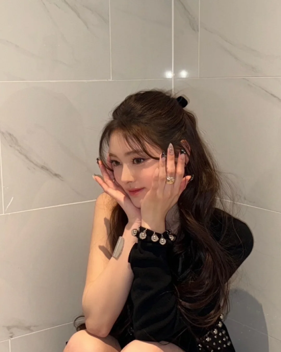 공주되는 반묶음 헤어🎀 이미지"