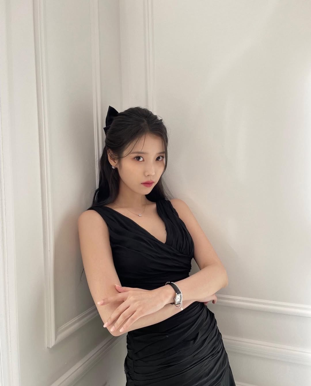 공주되는 반묶음 헤어🎀
리본 헤어핀 더해서 공주 포인트 살리기🤍 이미지7