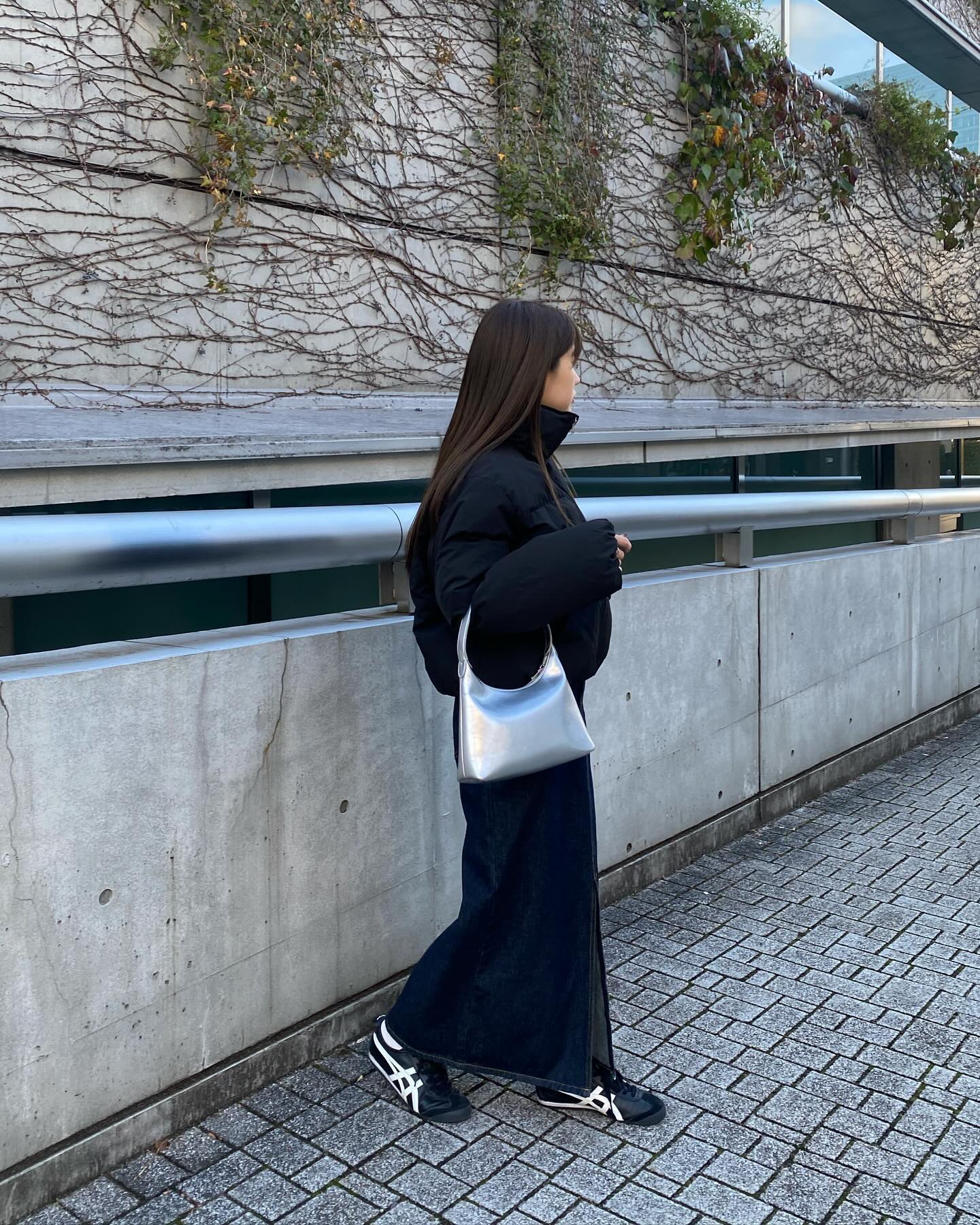 봄룩엔 흑백 스니커즈 신어주기🖤
어떤 색이든 찰떡매치🤍 이미지6