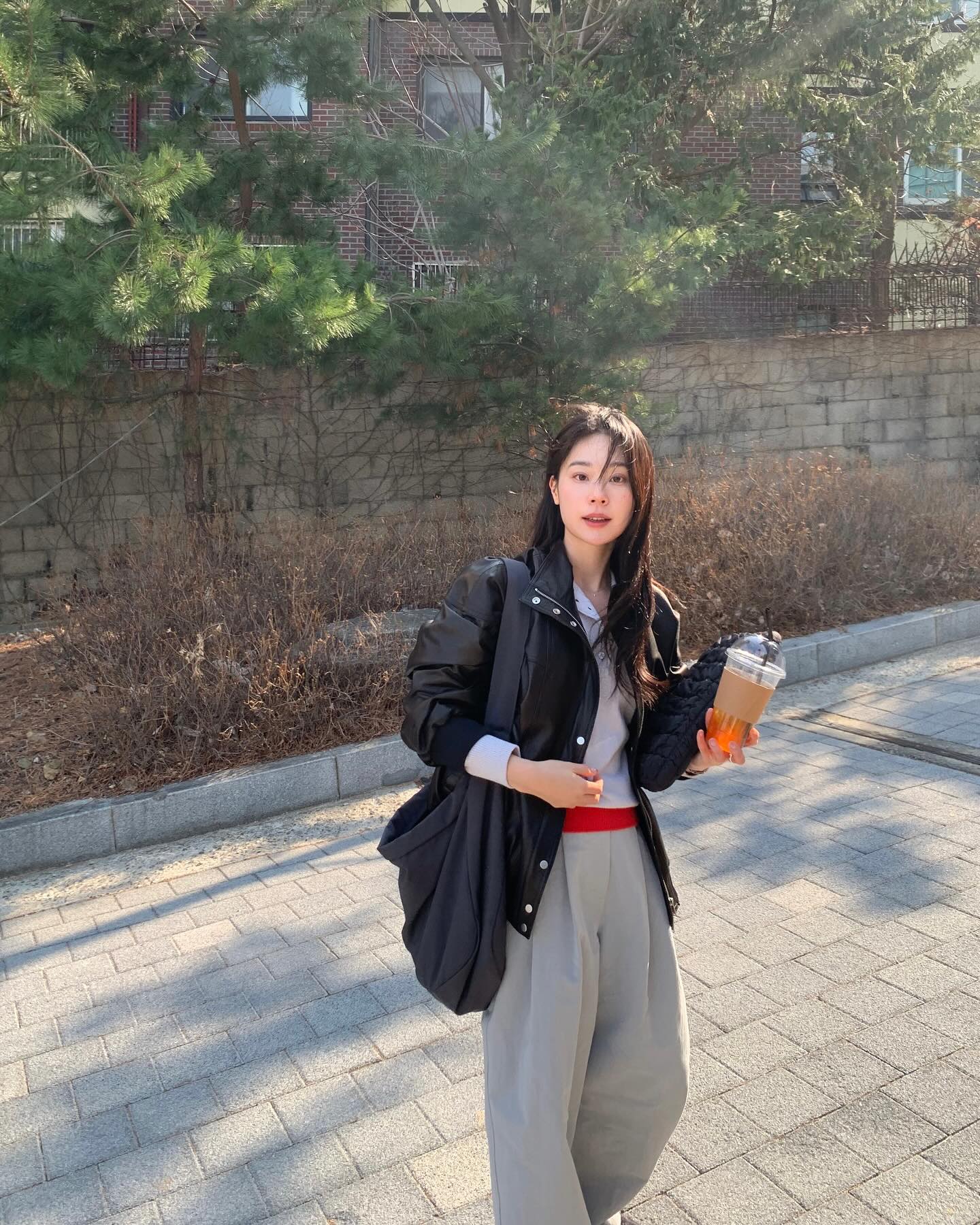 올봄엔 화사한 레드 포인트 룩❤️ 이미지2