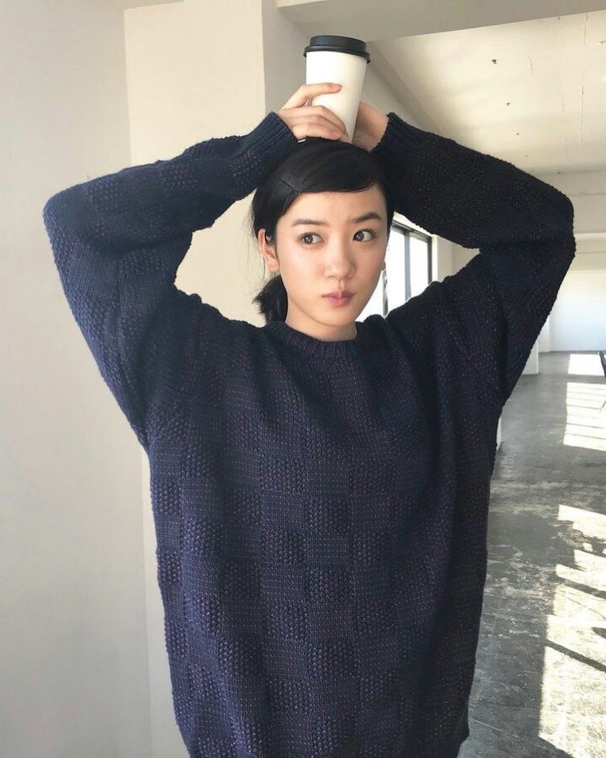 일본 미소녀들을 모아모아🌸

일본 미소녀상하면 떠오르는 셀럽들이 있죠! 순정 만화 속에서 튀어나온 듯한 비주얼로 많은 사랑을 받은 대표적인 일본 셀럽들을 준비했습니다. 슬라이드를 넘겨 확인해보세요!✨

1. 인토 카호
2. 사사키 노조미
3. 이시하라 사토미
4. 나가노 메이 이미지9