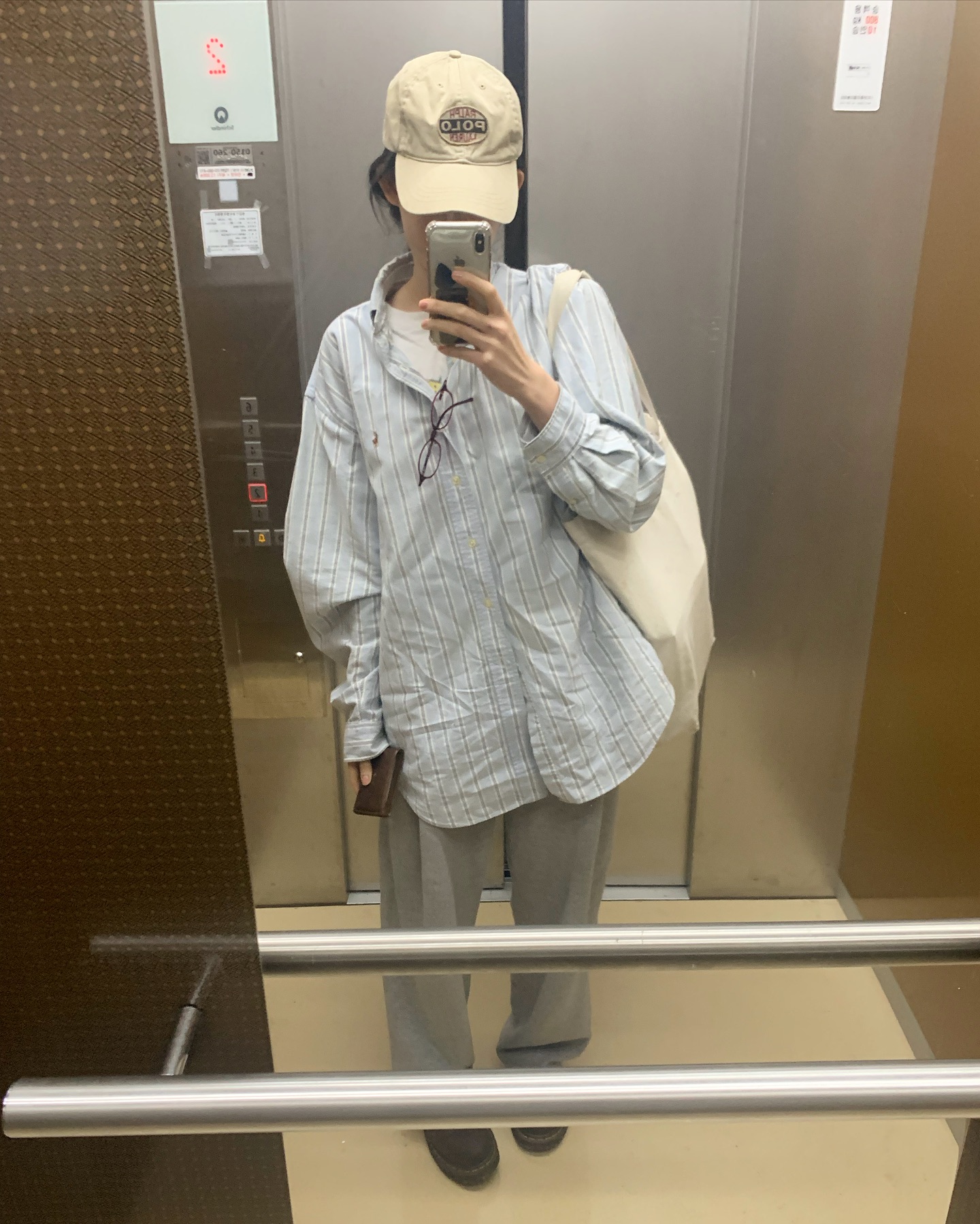 최윤지의 사복 단골 컬러🩵🦋
산뜻한 블루 컬러로 포인트 더하기✔️ 이미지6