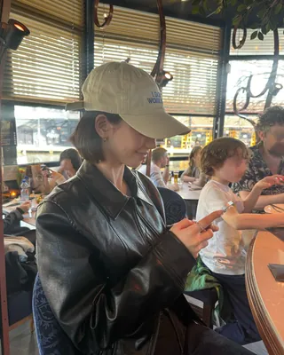 간절기 트렌드 아이템, 시크한 레더자켓 코디🖤 이미지