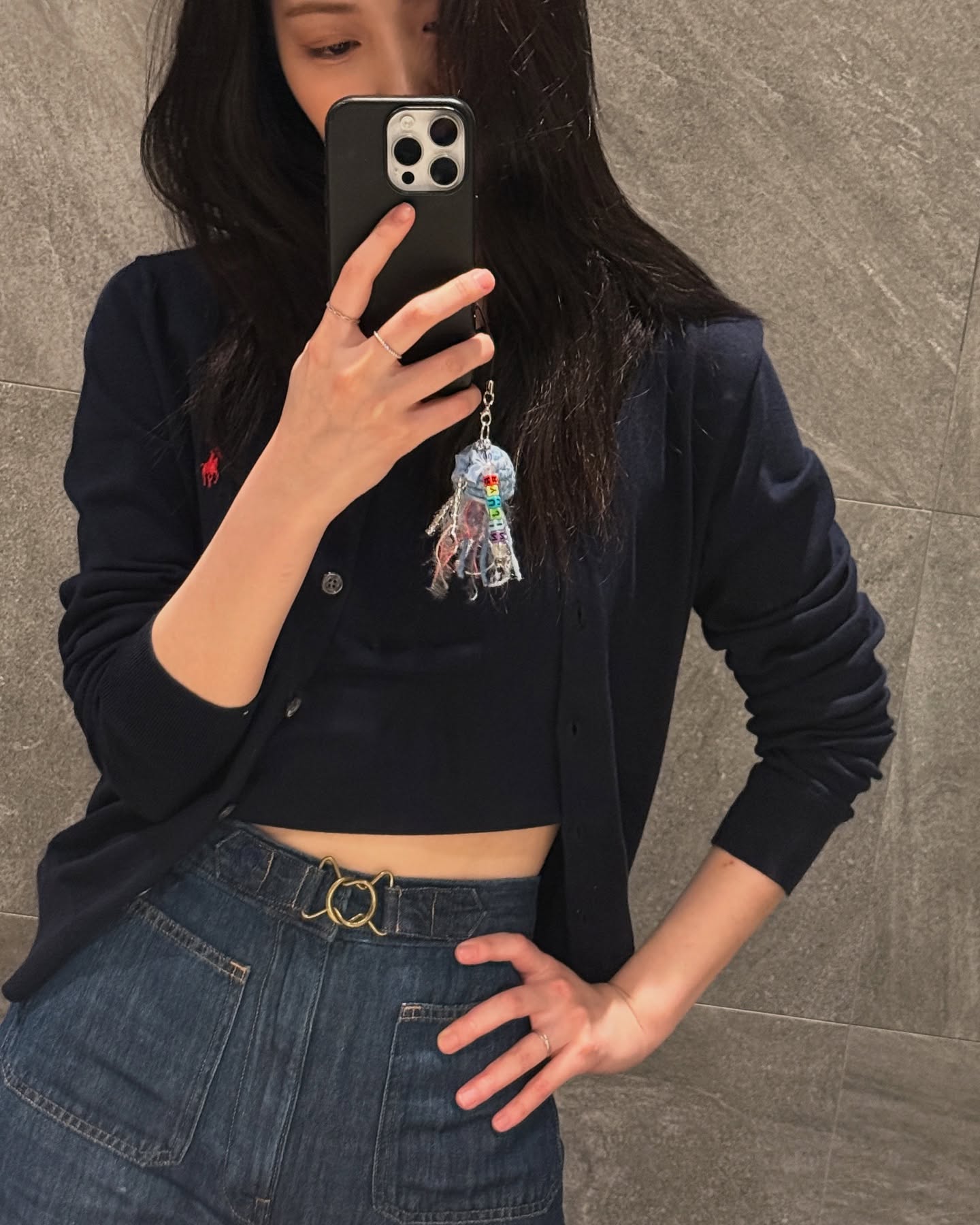 류진의 폴로 랄프 로렌룩🇺🇸💙
니트부터 가벼운 아우터, 이너로 입기 좋은 반팔까지 코디 참고해❤️ 이미지2