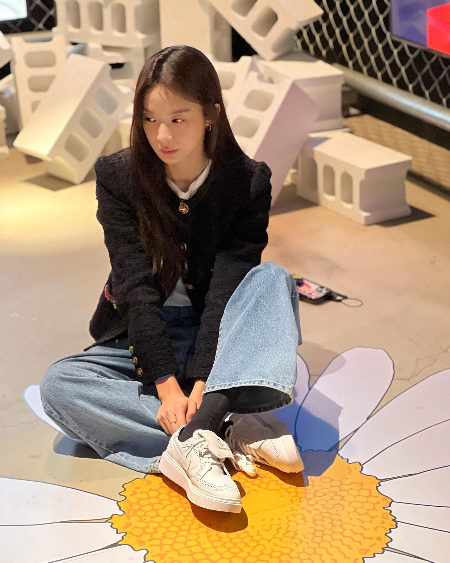 봄 필수템 블랙 트위드🖤
하객룩, 데이트룩으로 휘뚜루 입기 좋아 이미지