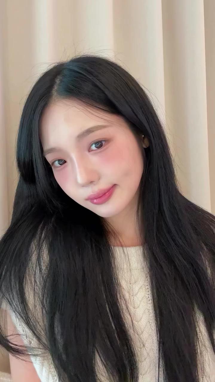 아이돌도 똑같이 아침엔 바쁘다💄
프로미스나인 노지선이 보여주는 get ready with me🍑 이미지