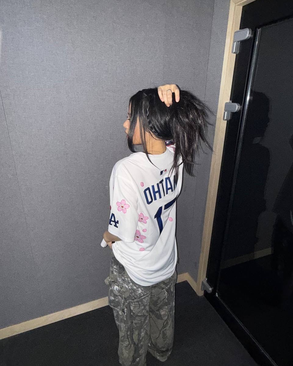 MLB 도쿄 시리즈 입은 NJZ⚾️
무라카미 다카시 x MLB 한정판 콜라보 유니폼🌸소장각 이미지4