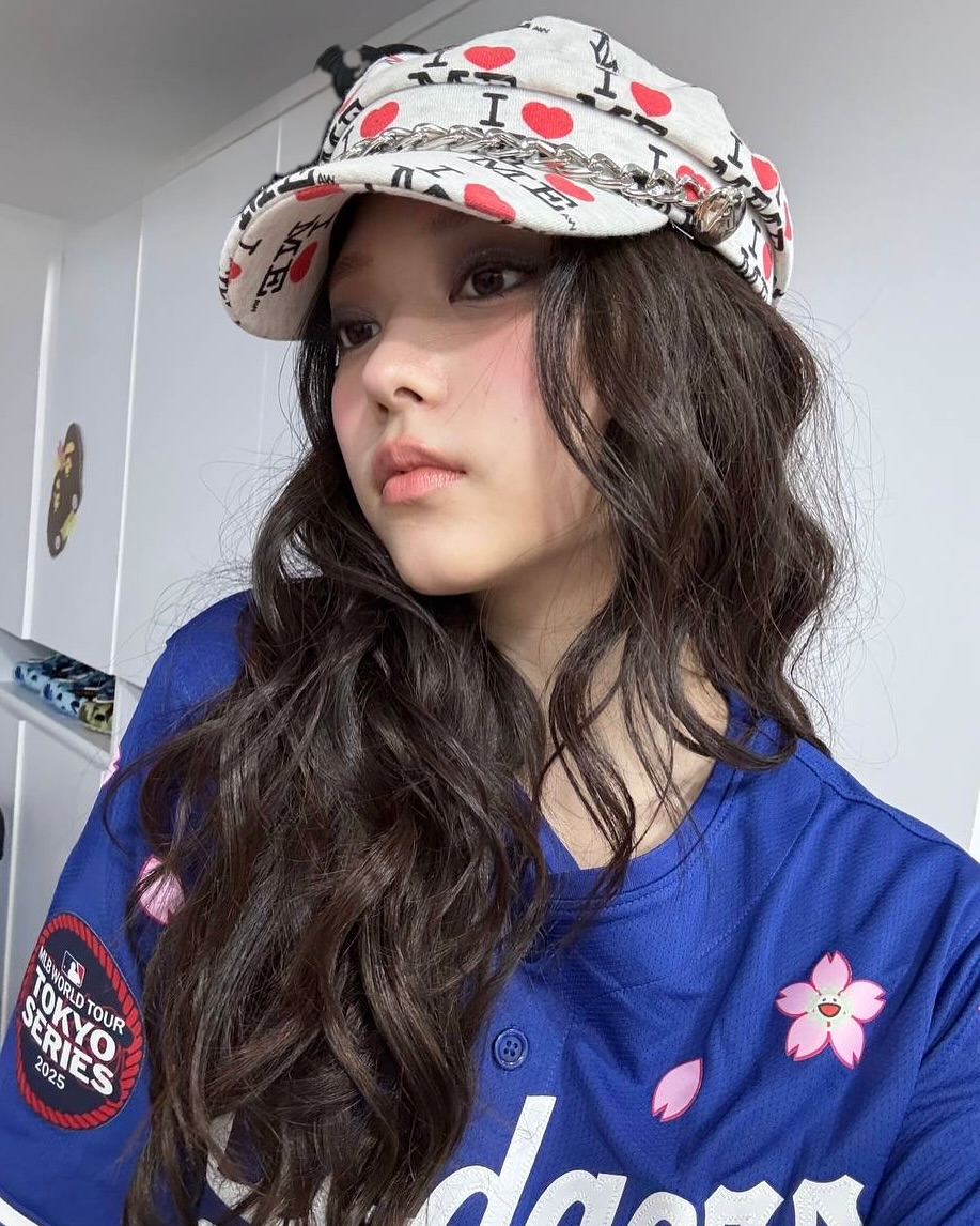 MLB 도쿄 시리즈 입은 NJZ⚾️
무라카미 다카시 x MLB 한정판 콜라보 유니폼🌸소장각 이미지6